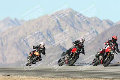 media/Dec-01-2025-Moto Forza (Mon) [[2daa91e15f]]/3-Beginner Group/Session 4 Turn 9/